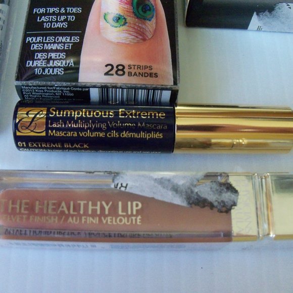 Set of makeup and nail art items (#EV1325) - Picture 4 of 4